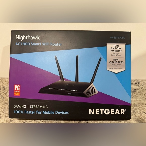 Netgear Nighthawk AC1900 smart wifi router R7000 - Picture 6 of 9